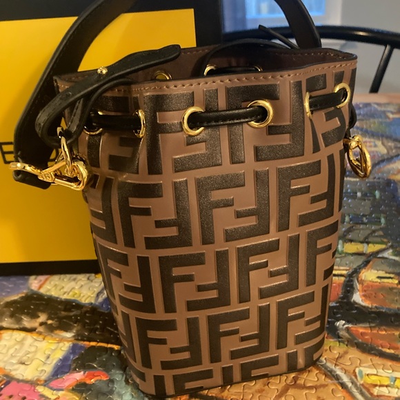 Fendi Bucket Bag. Never been used before.  Perfect condition.  Authentic. - Picture 4 of 8